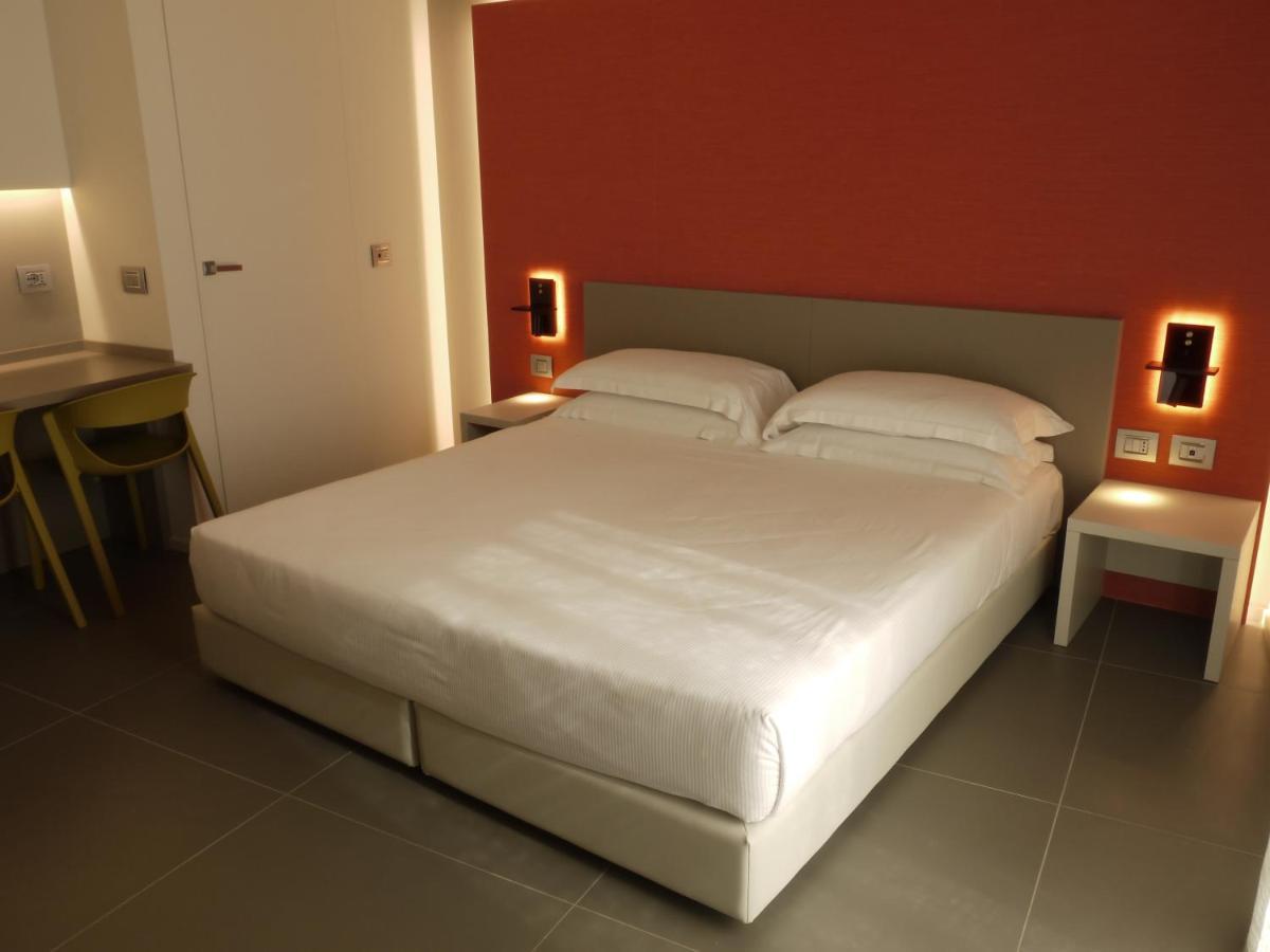 Rb Del Teatro&Apartaments Imola Extérieur photo