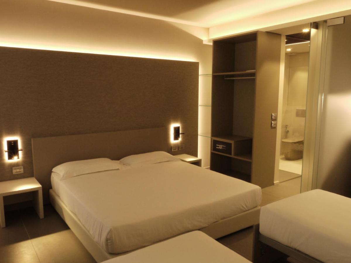 Rb Del Teatro&Apartaments Imola Extérieur photo
