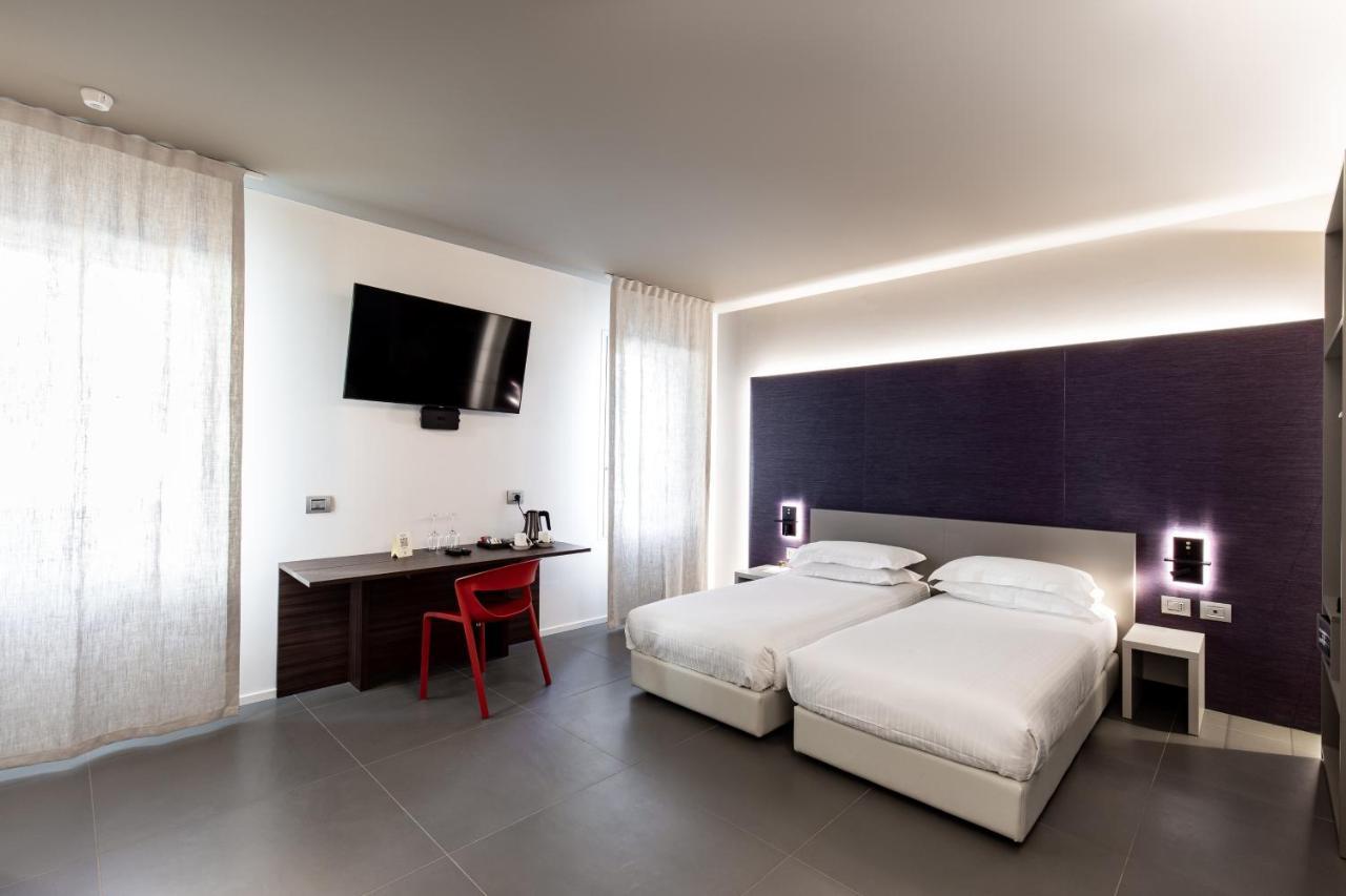 Rb Del Teatro&Apartaments Imola Extérieur photo